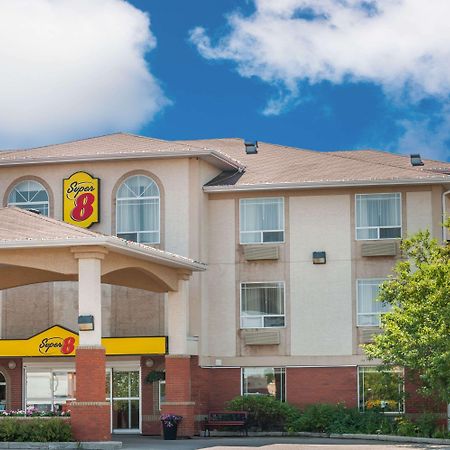 Super 8 By Wyndham High River Ab Buitenkant foto